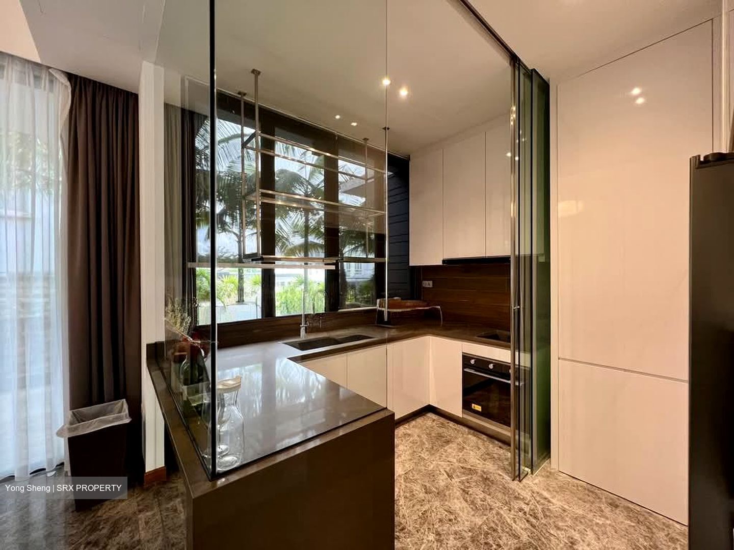 Alana (D28), Terrace #587230331
